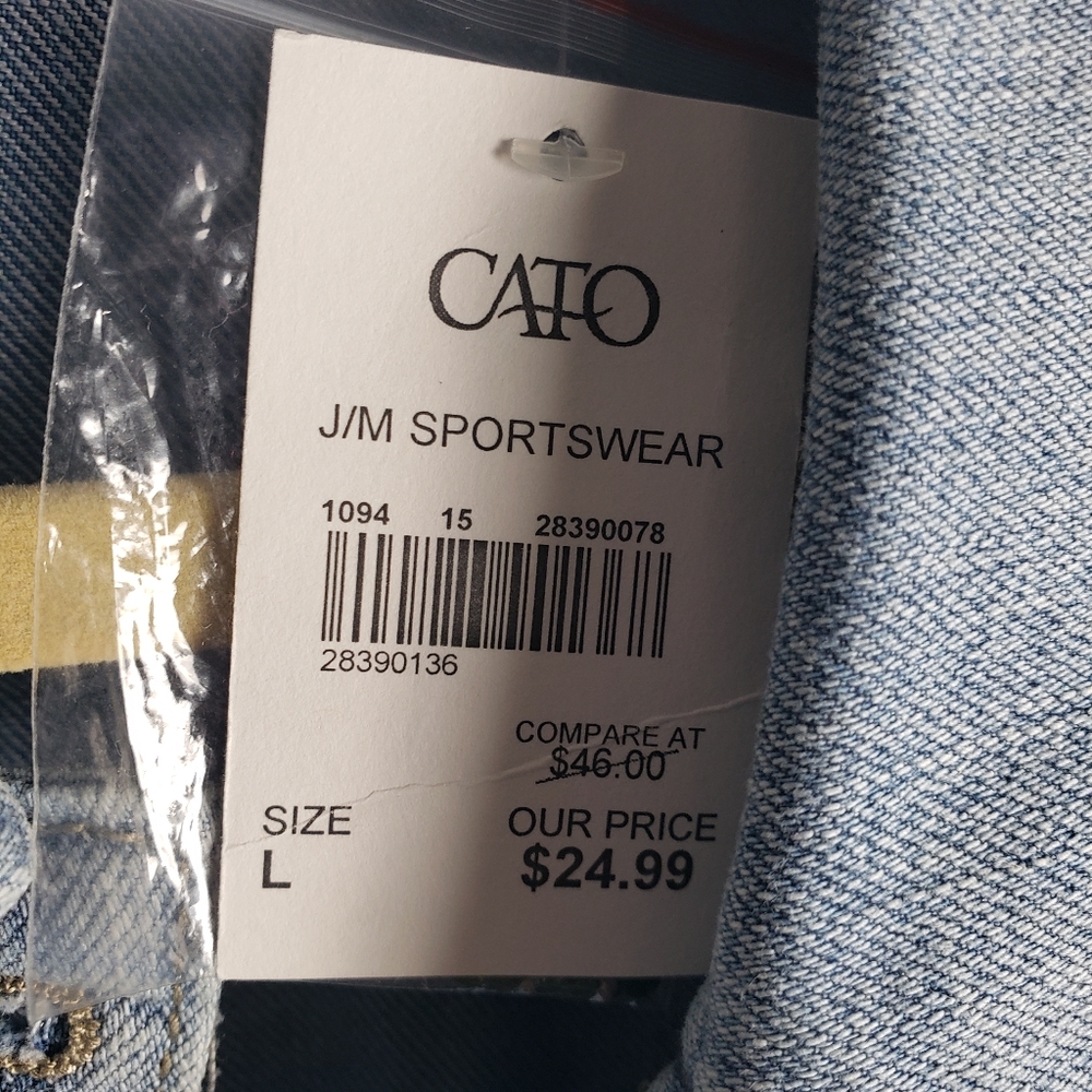 NWT CATO Light Wash Denim Jean Silver Studded Button Front Vest - Picture 3 of 8